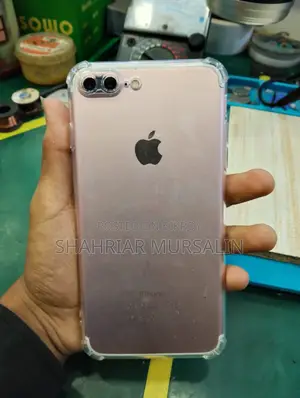 Apple iPhone 7 Plus . (Used)