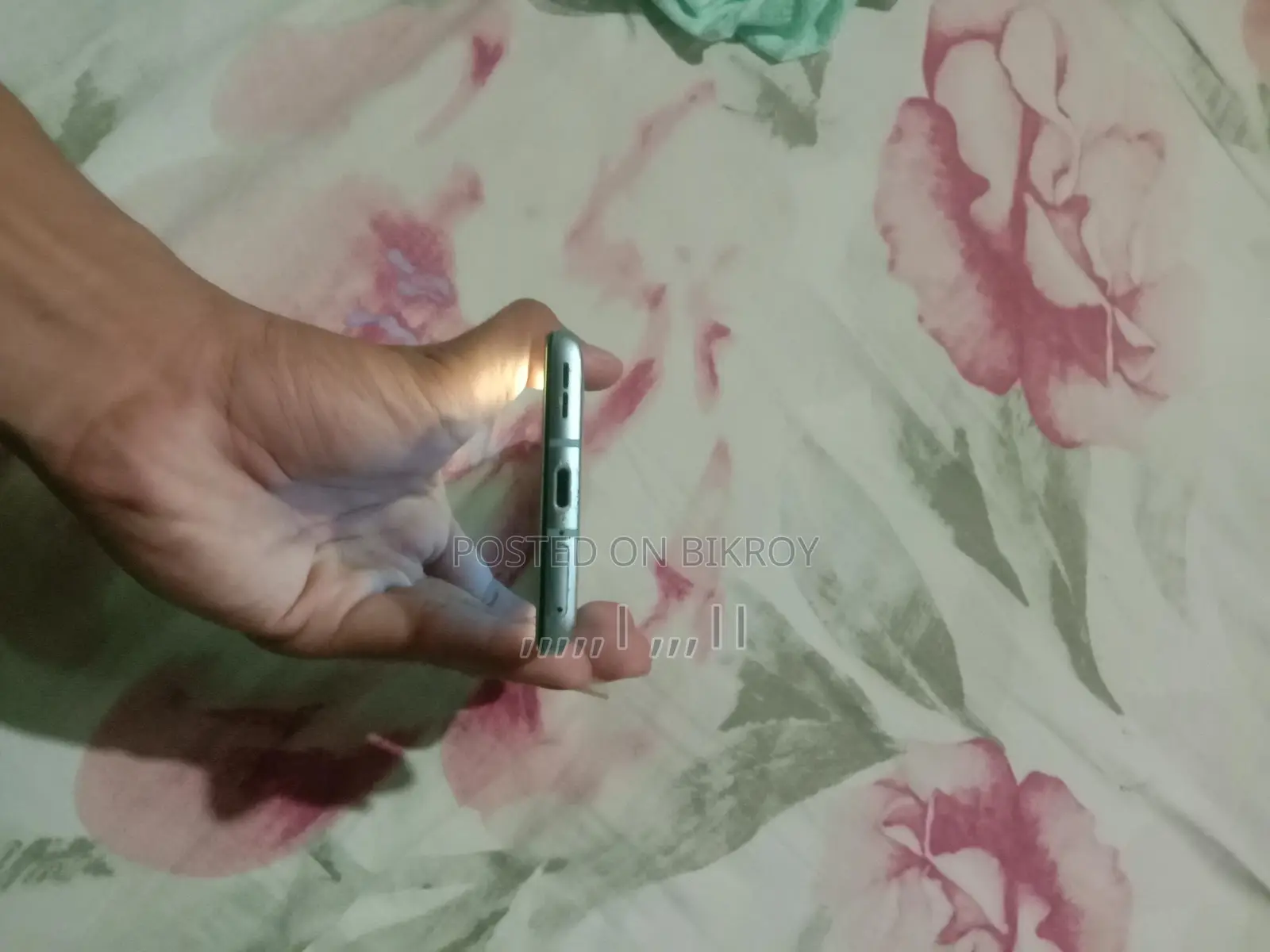 OnePlus 9R (Used)