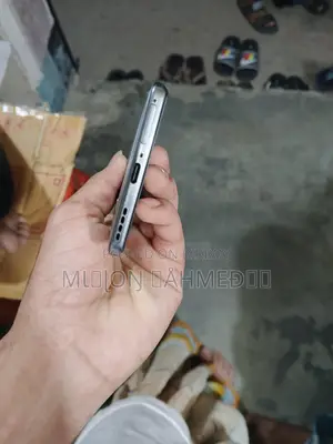 Infinix Hot 50 Pro+ 4G 256 GB Gold