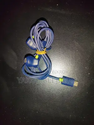2 Headphones