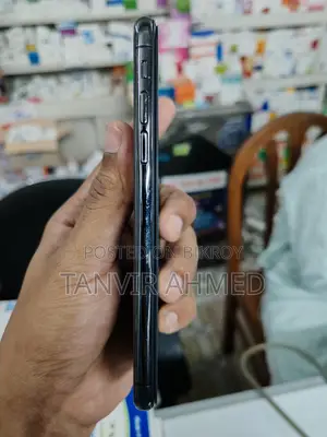 Apple iPhone X (Used)