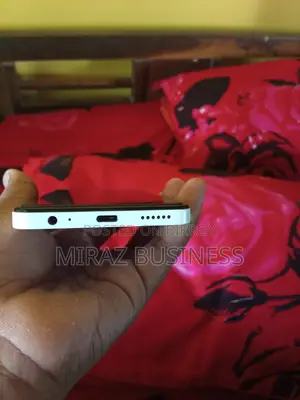 Tecno Spark 10 Pro 8/128 (Used)