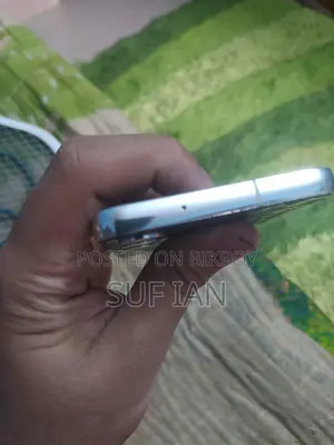 Samsung Galaxy S23 . (Used)