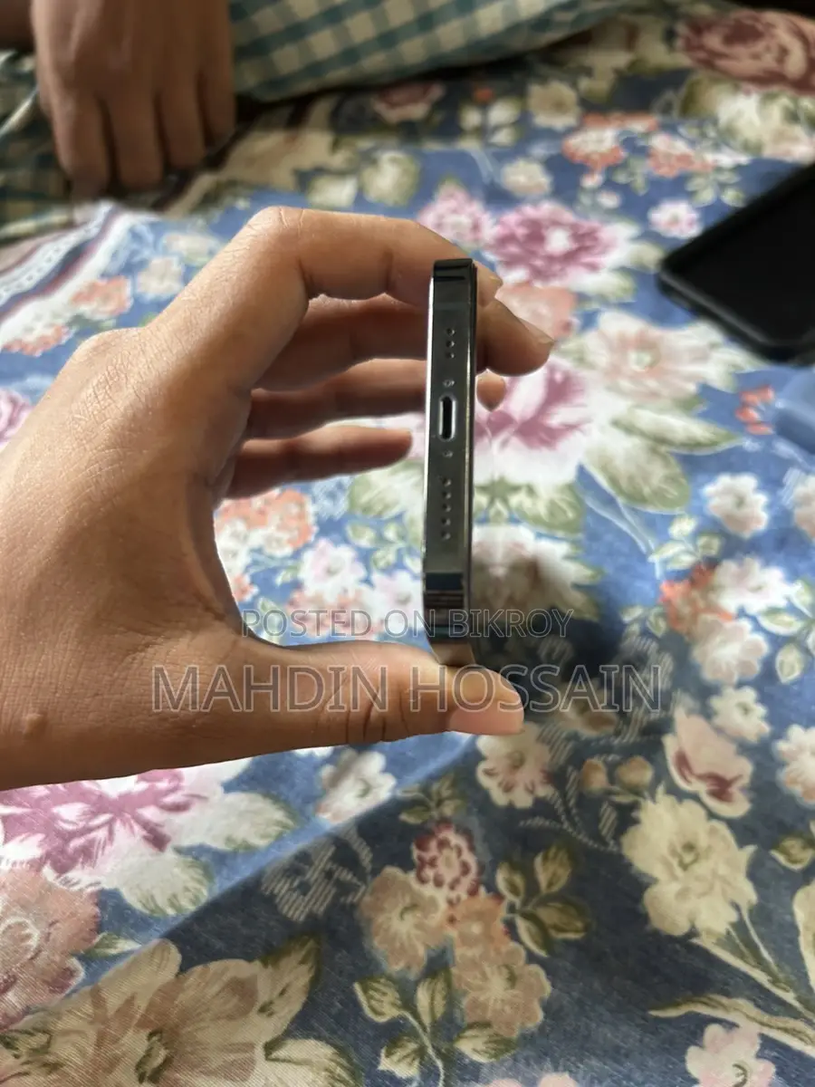 Apple iPhone 12 Pro (Used)