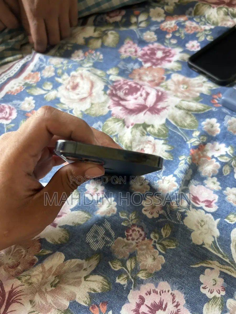 Apple iPhone 12 Pro (Used)