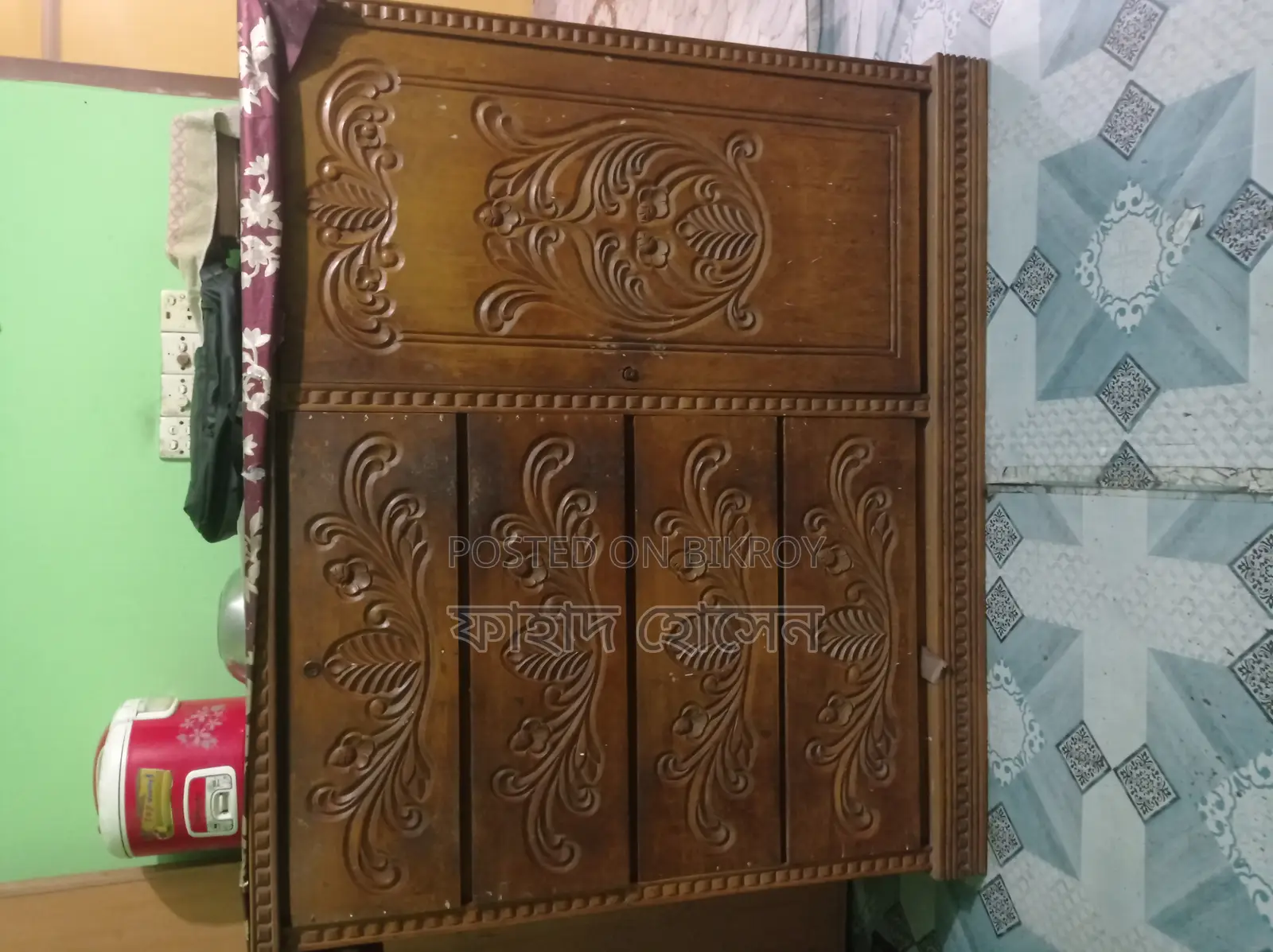 1/Dining Table, 2/Wardrobe, 3/Dressing Table