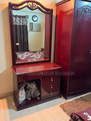 4 sets of bed, dressing table, and wardrobe