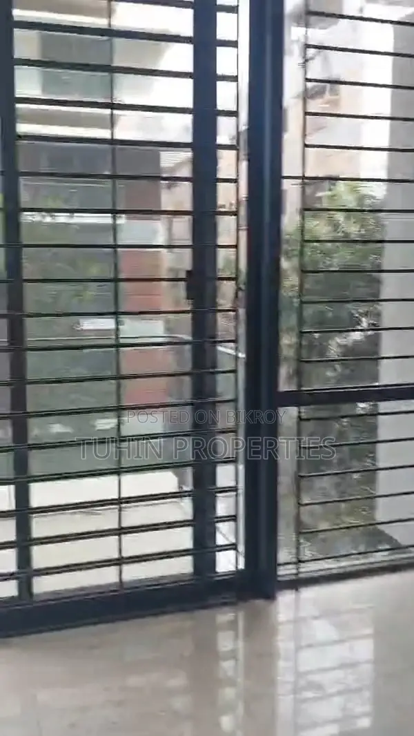 Brand New Ready Luxury 3500 Sft 4 Bed Flat Sale at Gulshan-1