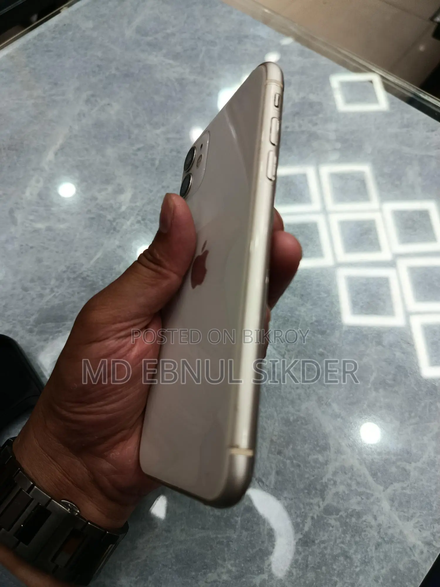 Apple iPhone 11 Storage 128 (Used)