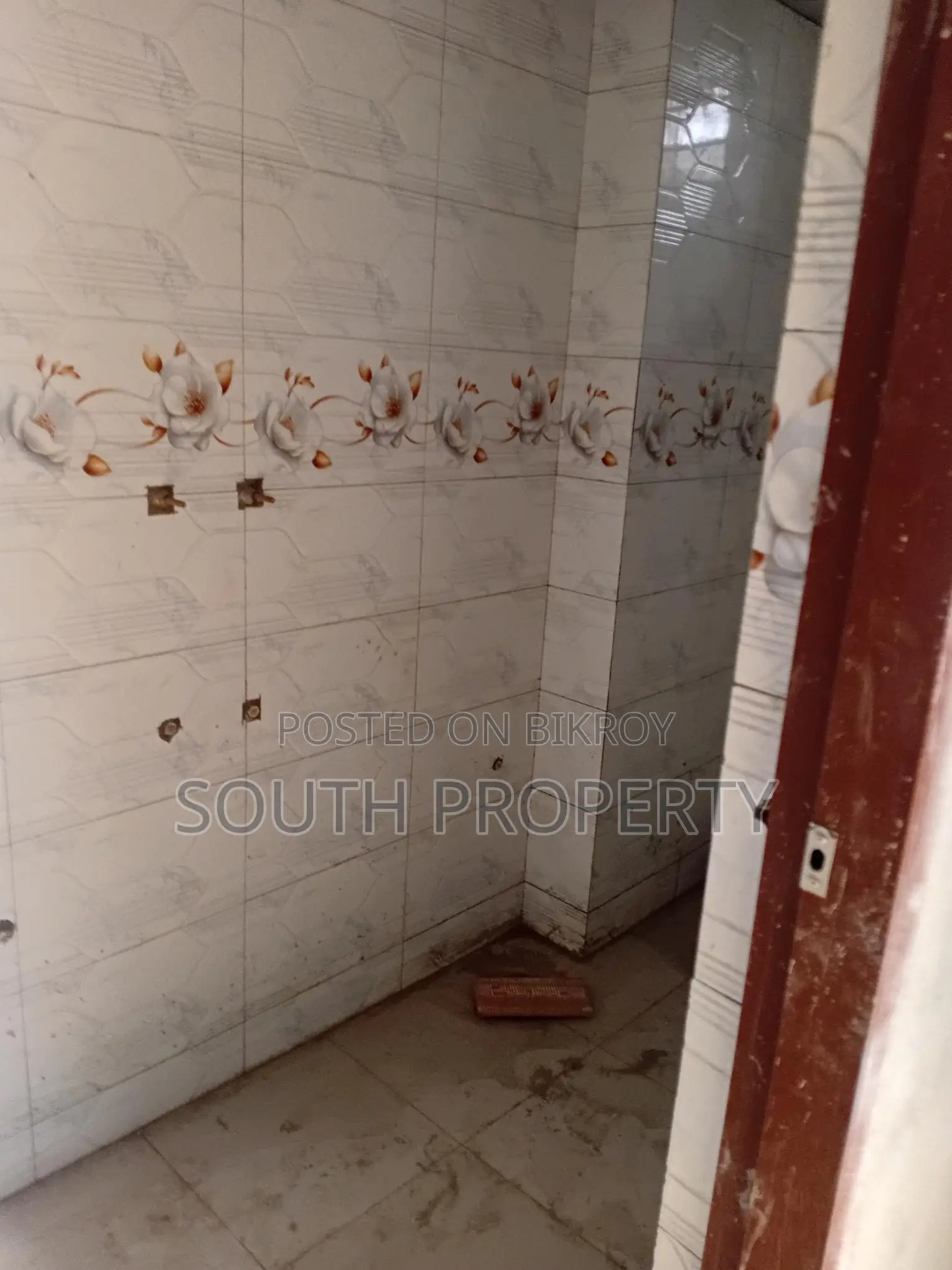 Ongoing 1400 Sft Flat Sale At Reazbagh
