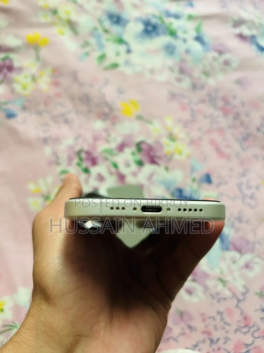 Apple iPhone 16 (Used)