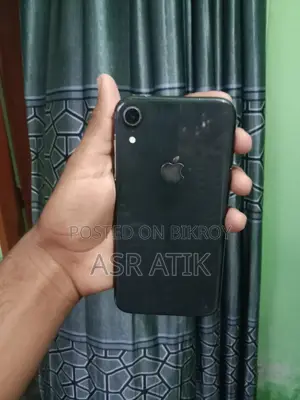 Apple iPhone XR (Used)