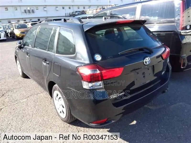 Toyota Fielder EX PKG HYB 2019