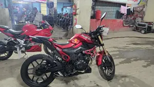 Runner Bolt সুপার ফ্রেশ কন্ডিশন 2020