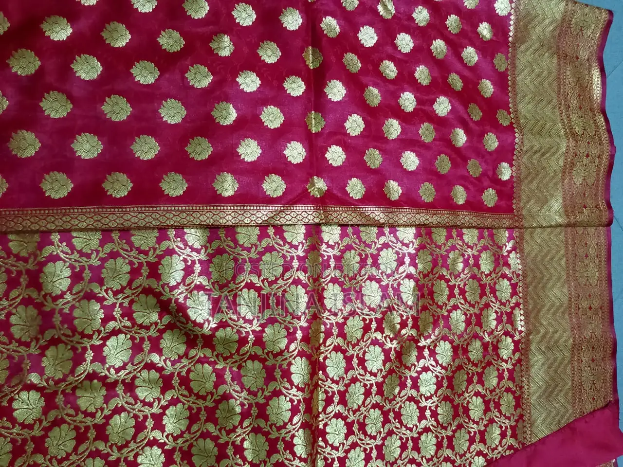 ব্যবহৃত কাতান শাড়ি