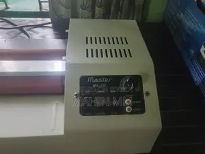 লেমিনিটিং মেশিন