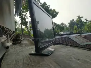 Fujitsu 22" monitor