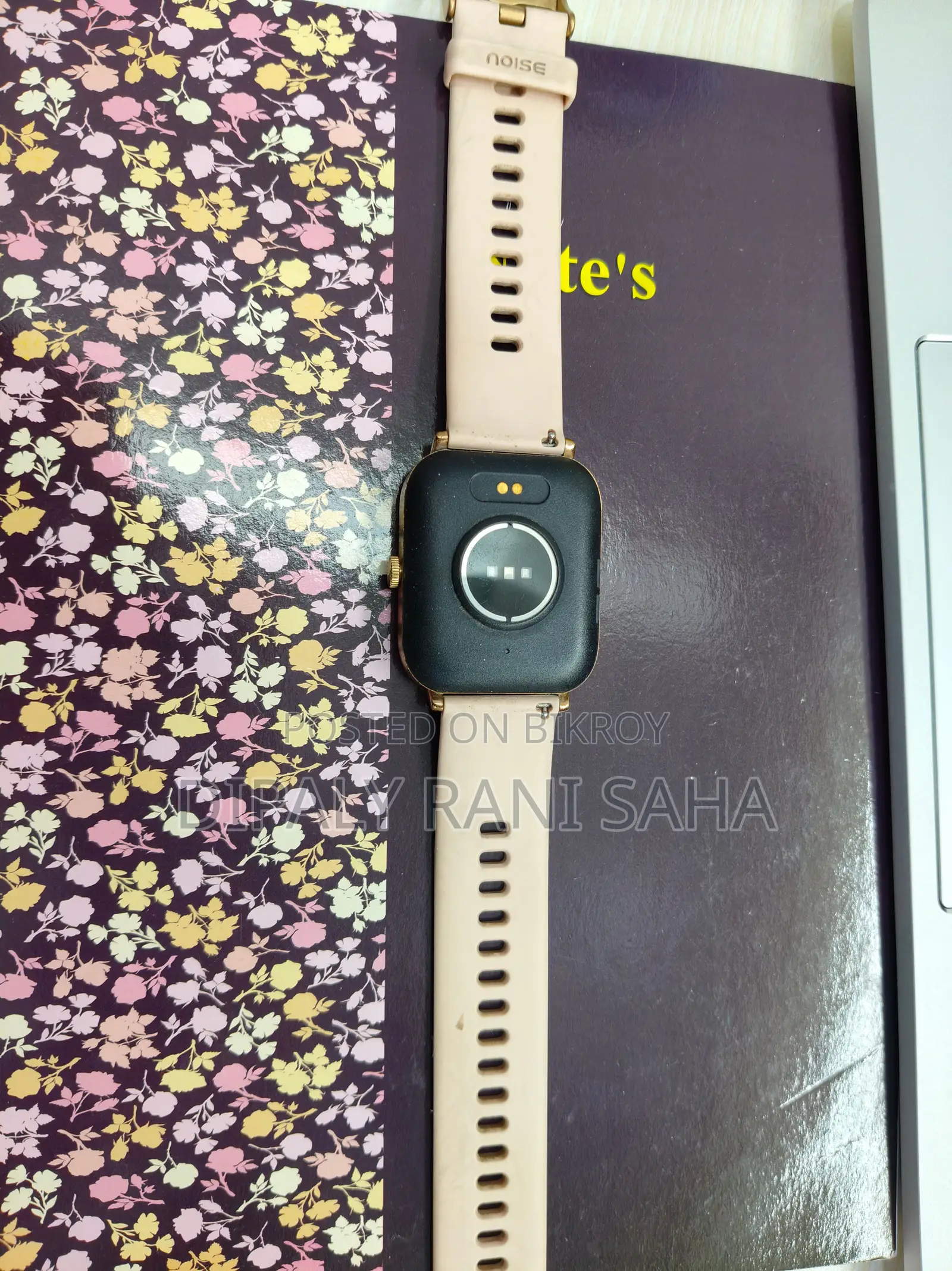 Noise Ladies Smart Watch