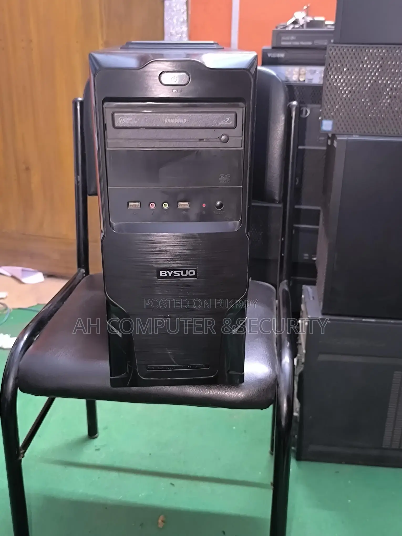 DESKTOP PC i3 8GB RAM 128GB SSD 2GB GRAPHIC