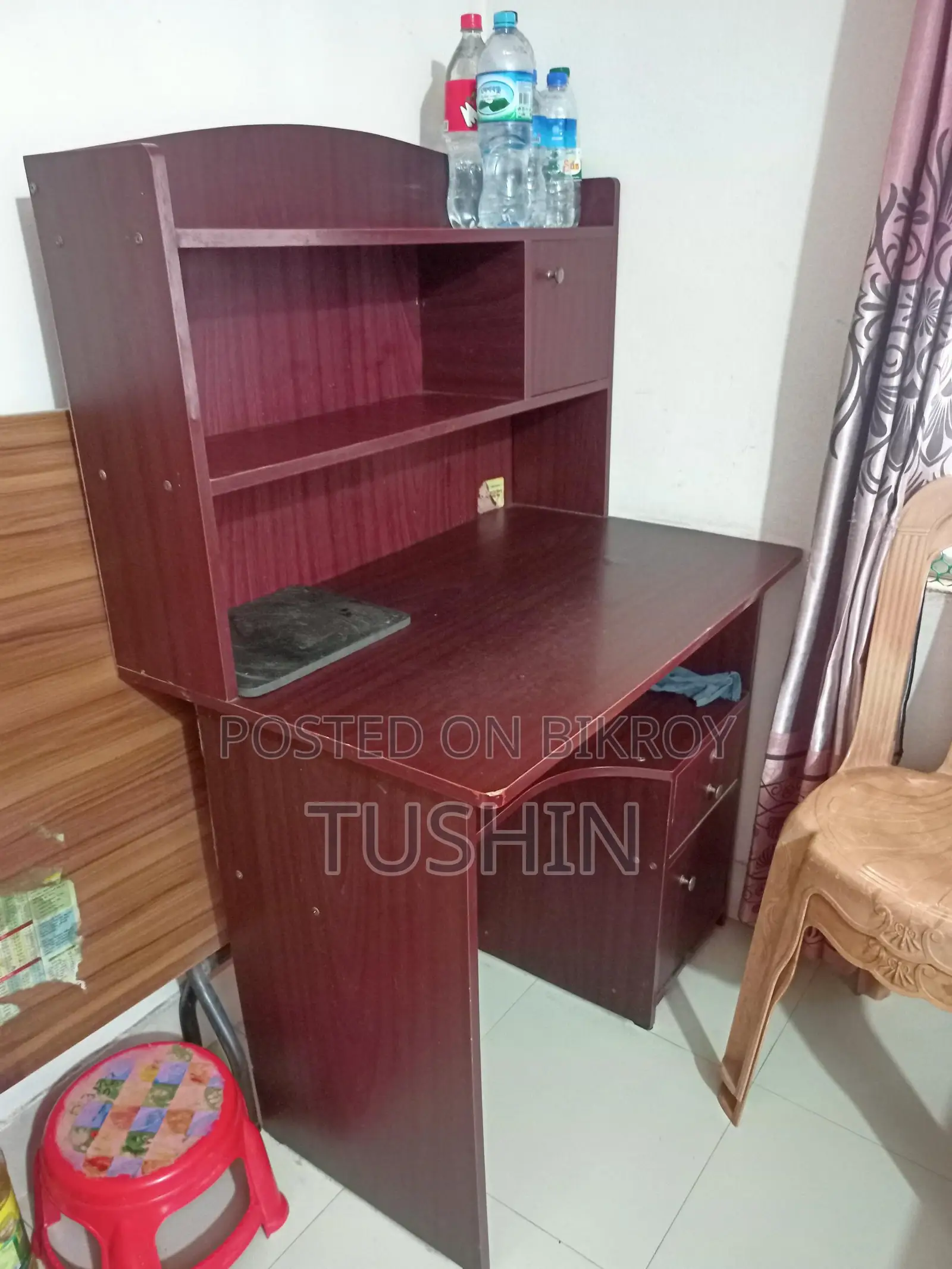 Reading Table