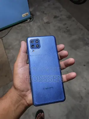 Samsung Galaxy F22 8-128 (Used)