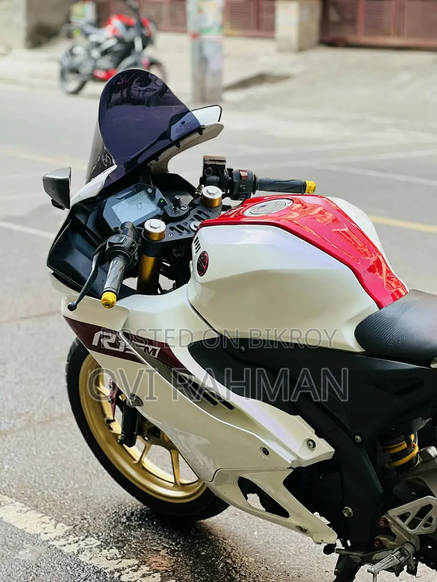 Yamaha R15 v4M 2022