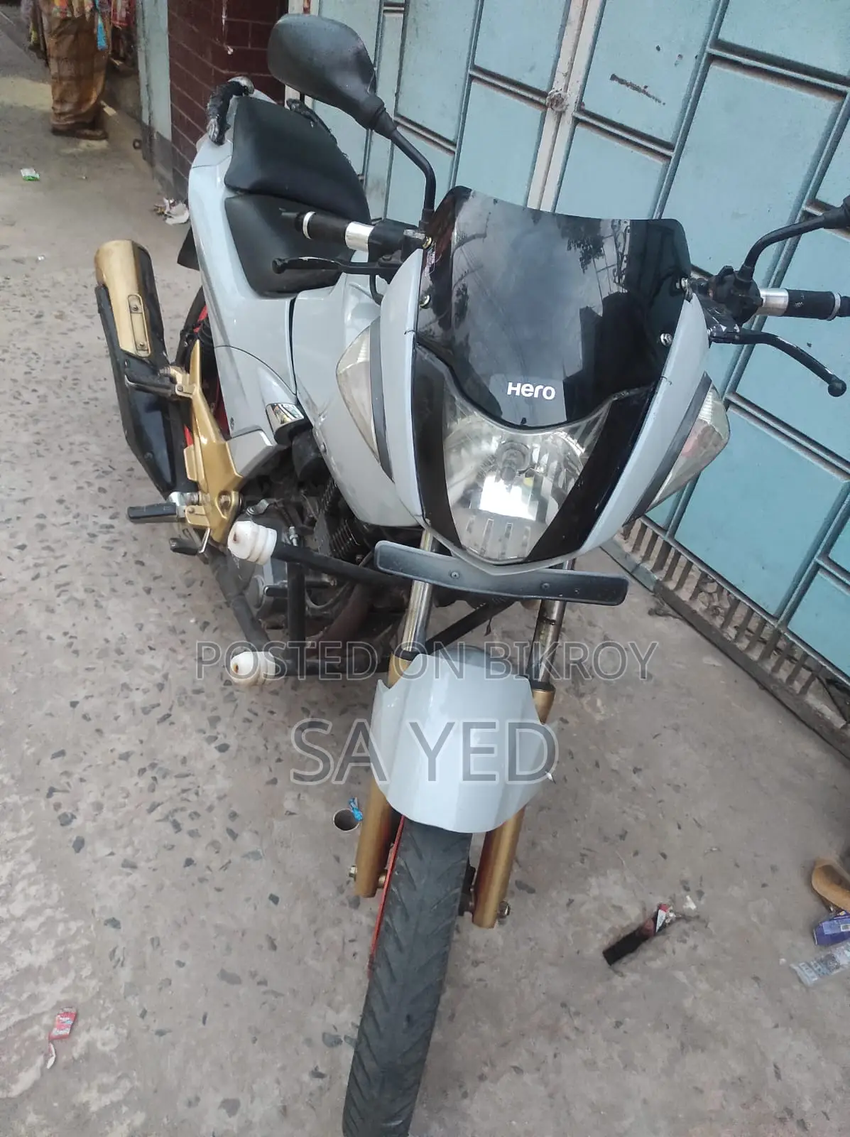 Hero CBZ Xtrem . 2012