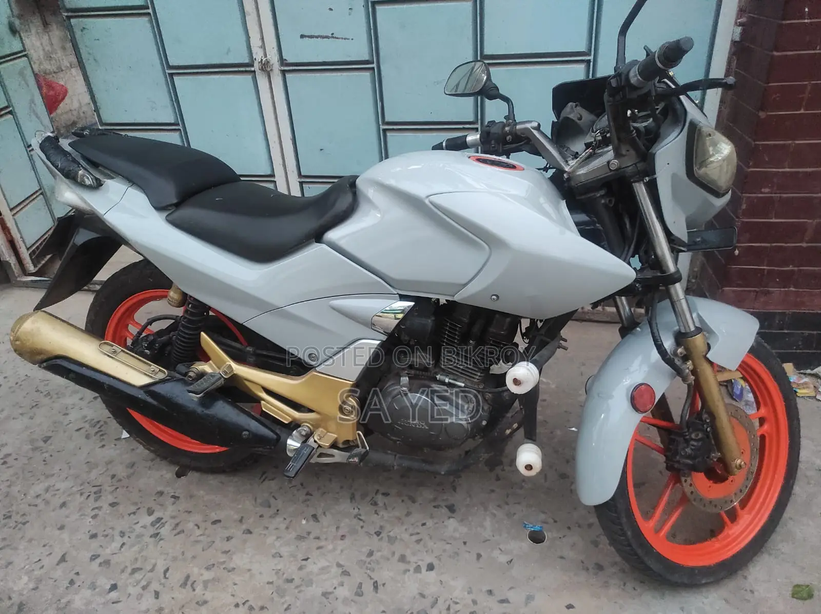 Hero CBZ Xtrem . 2012