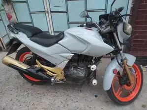 Hero CBZ Xtrem . 2012