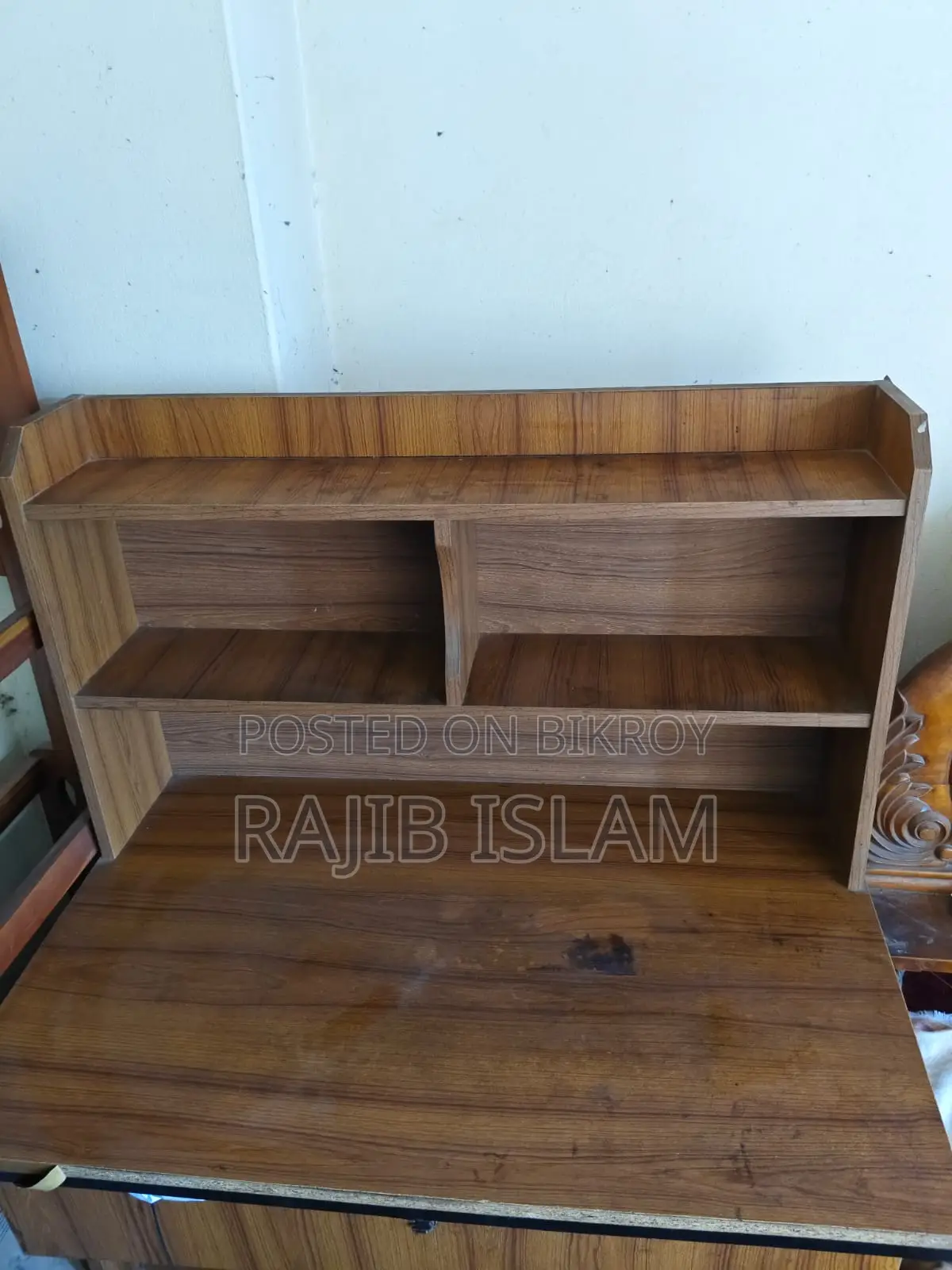 Reading Table
