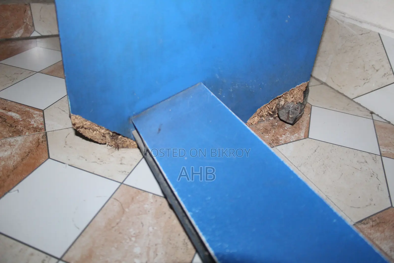 Blue Reading Table Urgent Sell