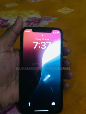 Apple iPhone 11 (Used)