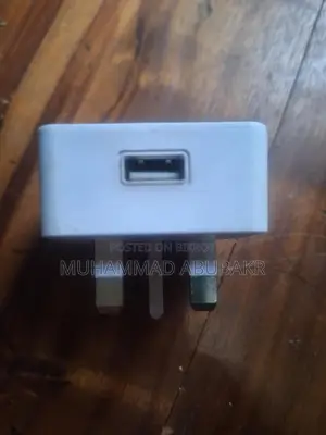 লোনোভো K5 Play Charger