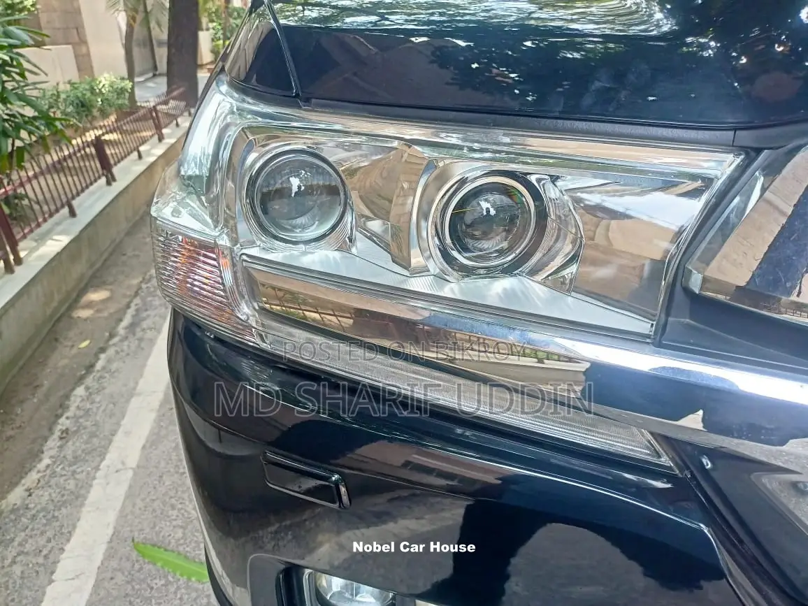 Toyota Land Cruiser VX-V8 (Diesel Turbo) 2018