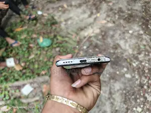 Realme 8 (Used)