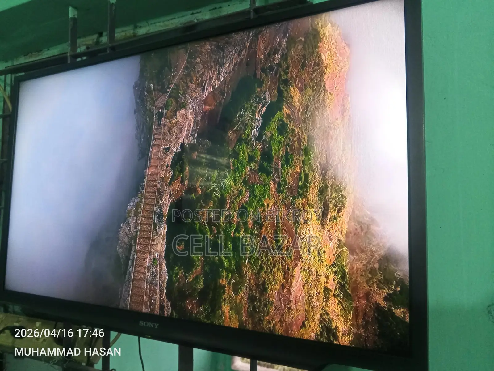 Sony Bravia 32" Smart LED TV