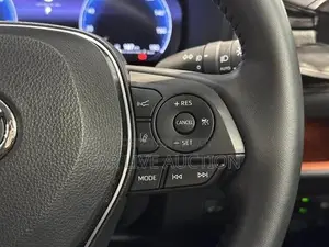 Toyota RAV4 Hybrid Adventure 2023