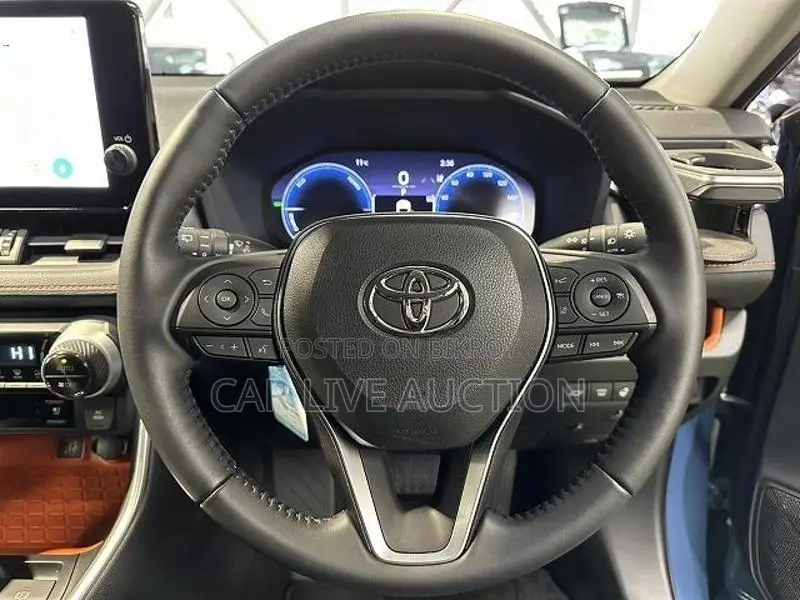 Toyota RAV4 Hybrid Adventure 2023