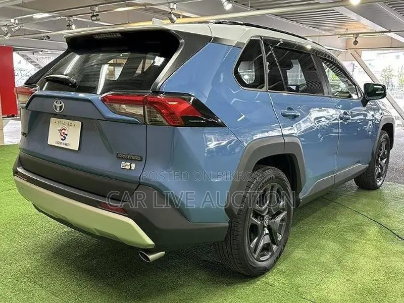 Toyota RAV4 Hybrid Adventure 2023
