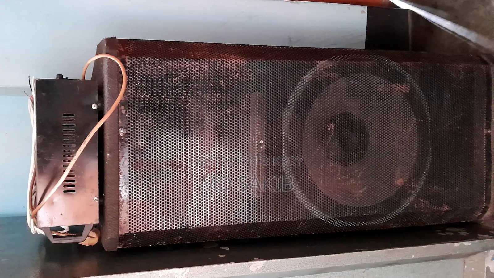 16" Speaker
