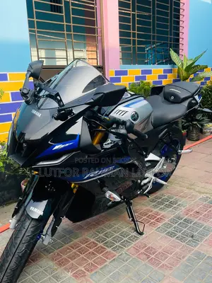 Yamaha R15 M . 2026