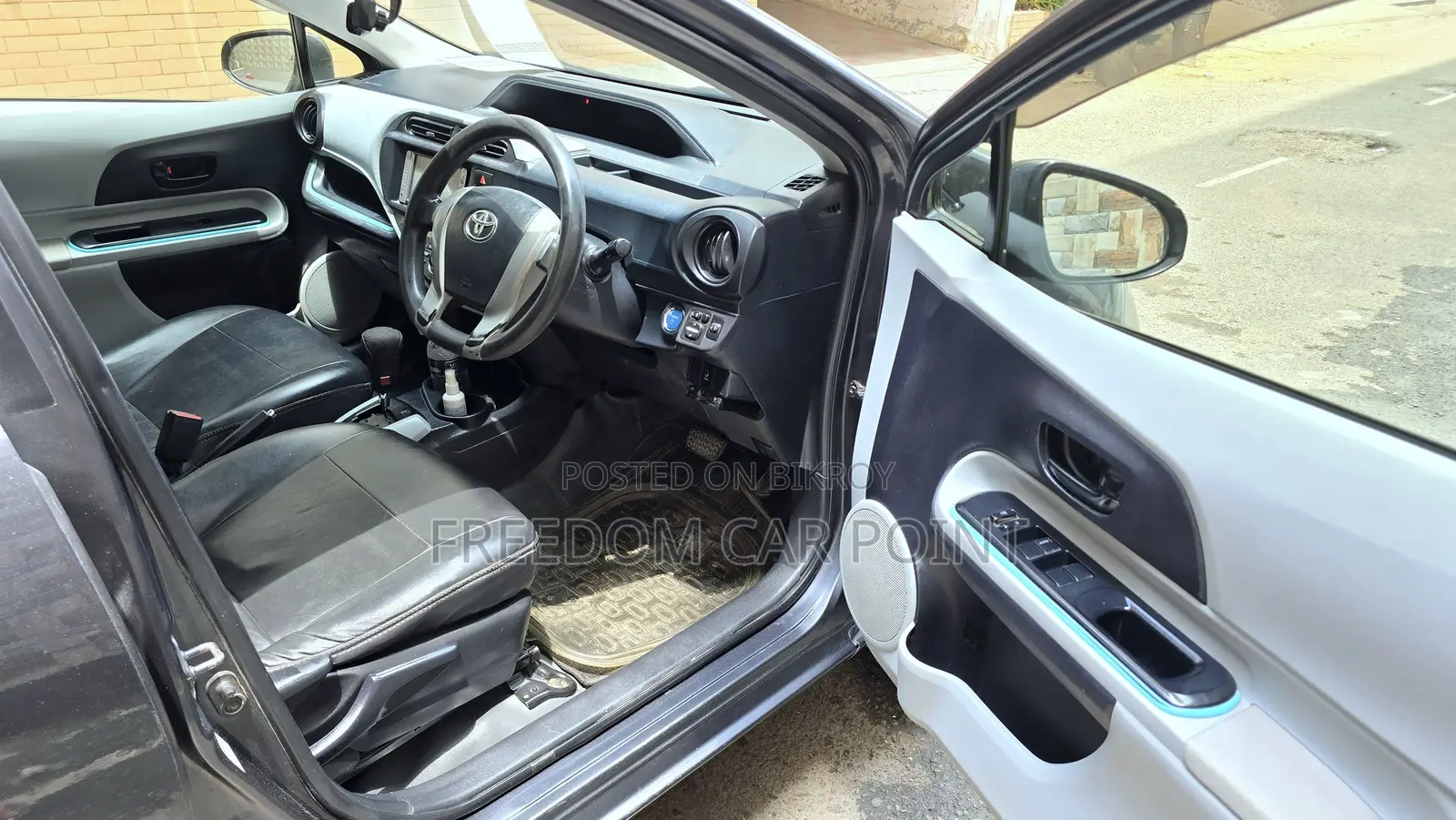 Toyota Aqua Hybrid Z PKG 2013