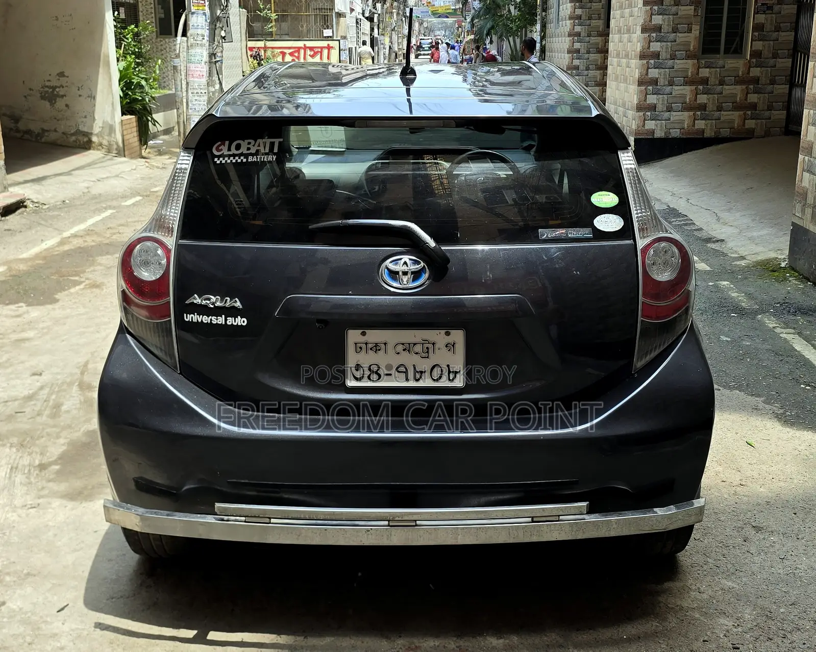 Toyota Aqua Hybrid Z PKG 2013