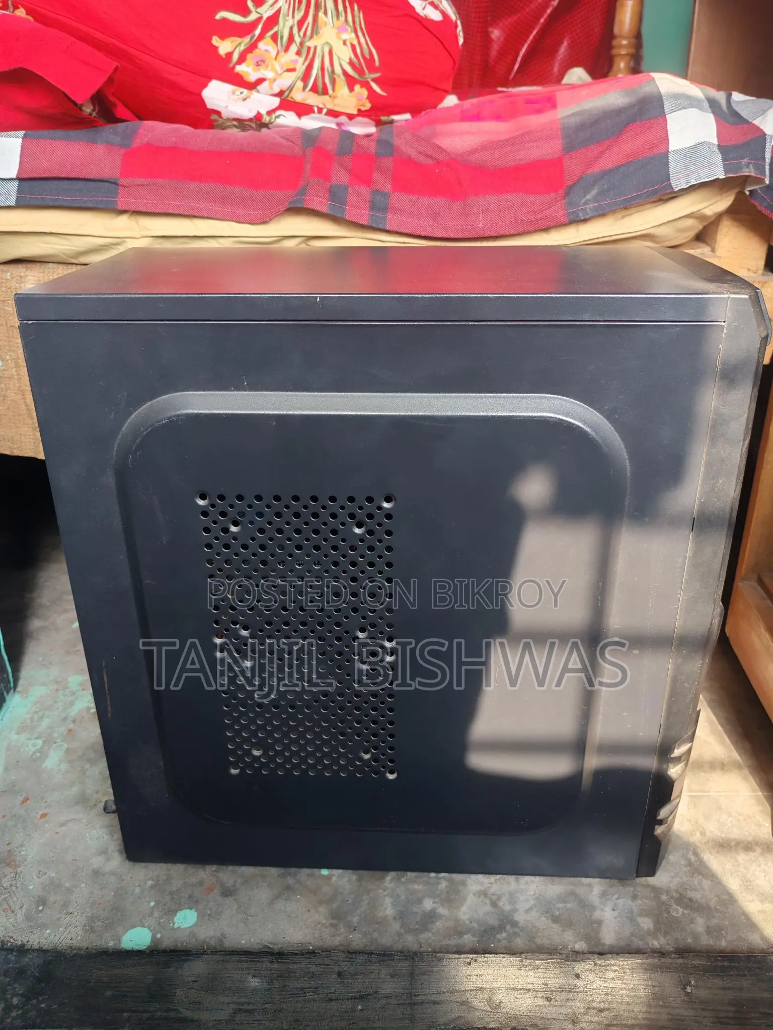 HP ডেস্কটপ কম্পিউটার Core i3 ৪র্থ জেনারেশন ও ১৬ জিবি র‍্যাম