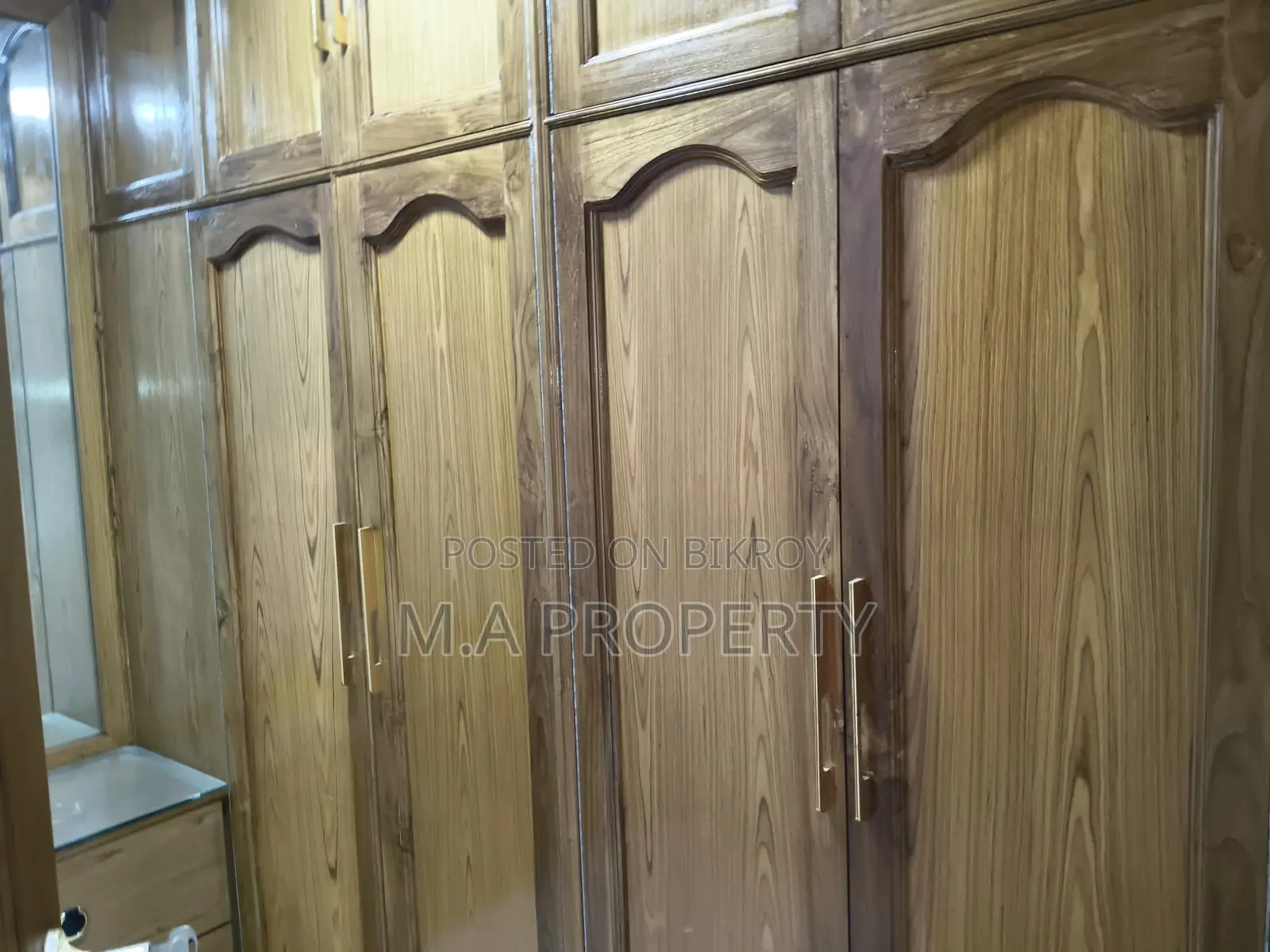 Rent Apartment Baridhara 4-Bed 2-Carpark 4500sft