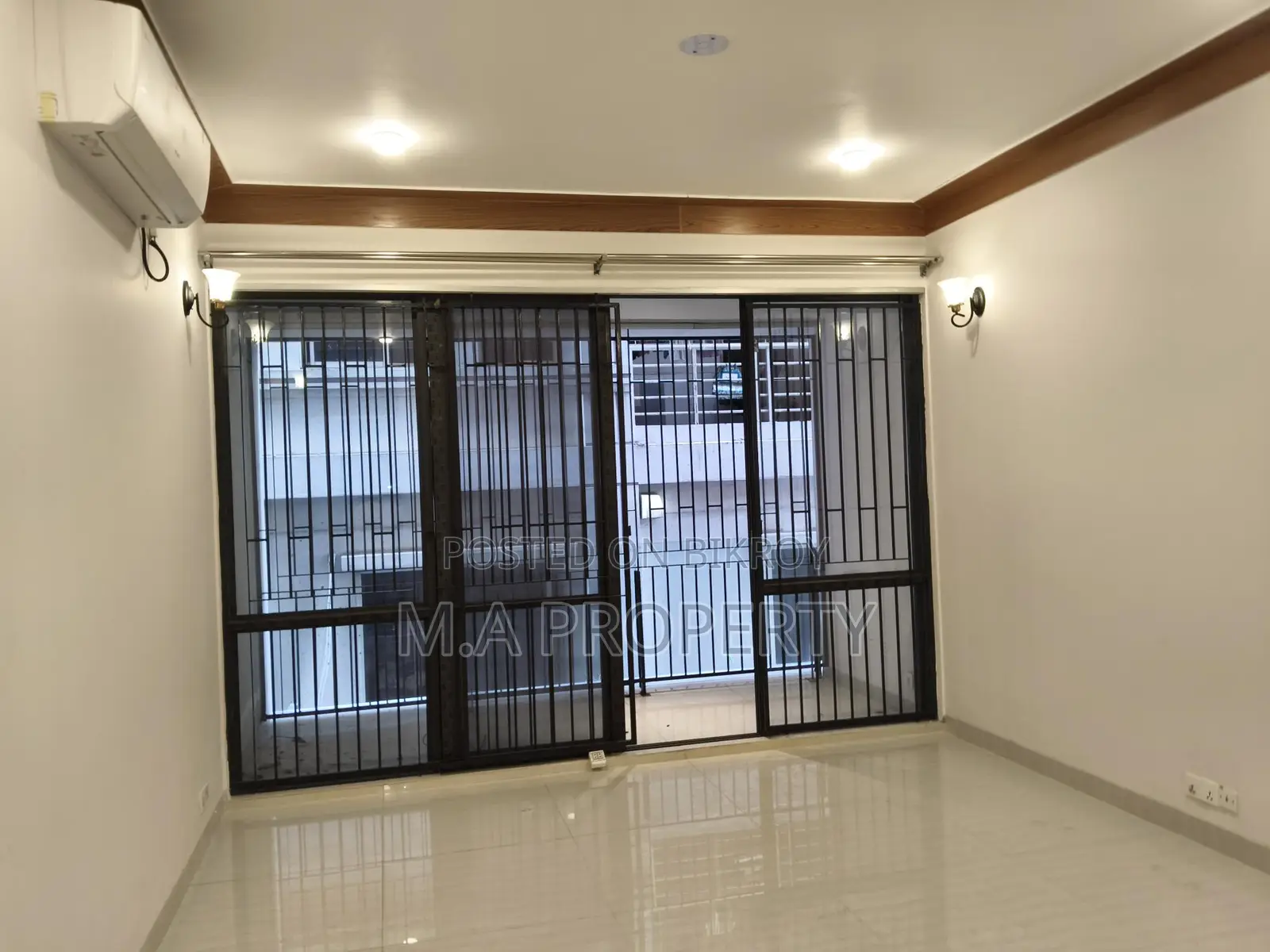 Rent Apartment Baridhara 4-Bed 2-Carpark 4500sft