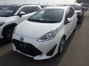 Toyota Aqua S Style Black Pearl 2021