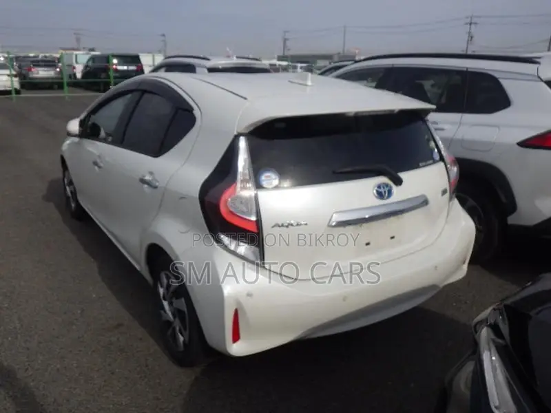 Toyota Aqua S Style Black Pearl 2021