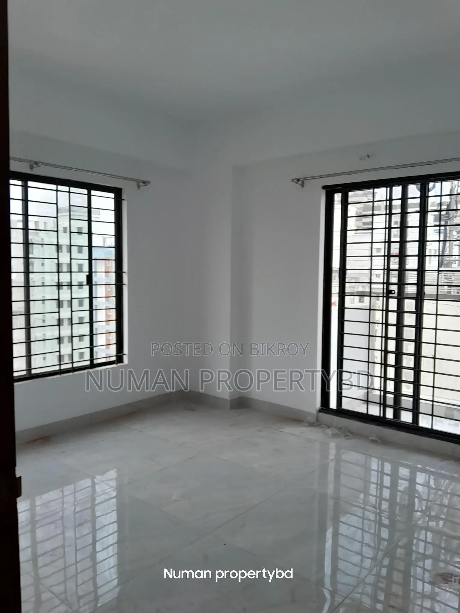 2000sq New Luxury Semi Furnished Flat Rent
