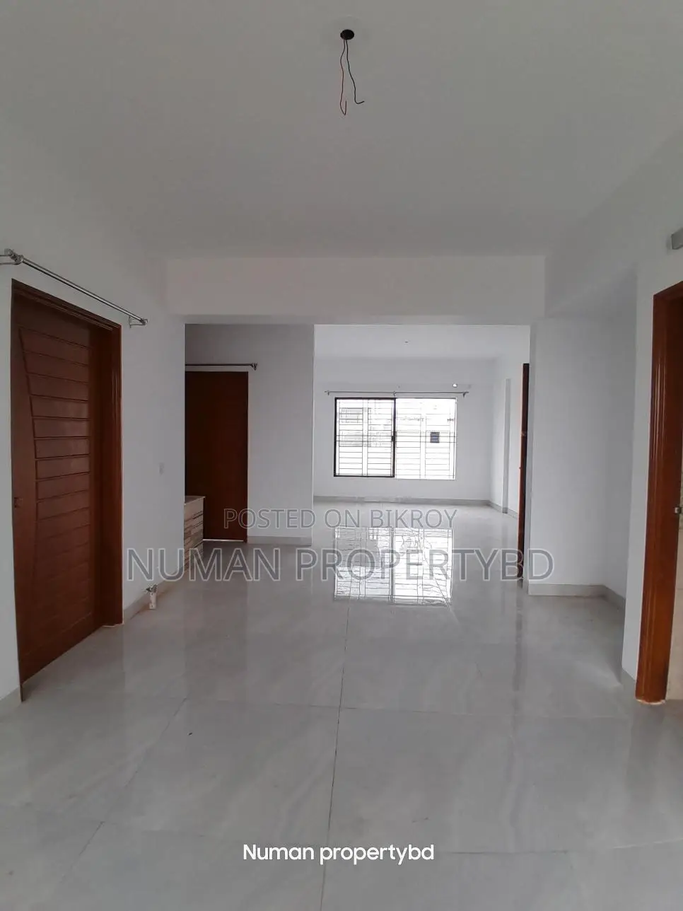 2000sq New Luxury Semi Furnished Flat Rent